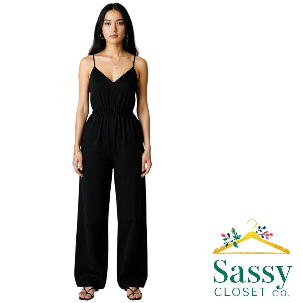 ELINGS Black Wide Leg V-Neck Jumpsuit M NWOT Built In Shorts Slit